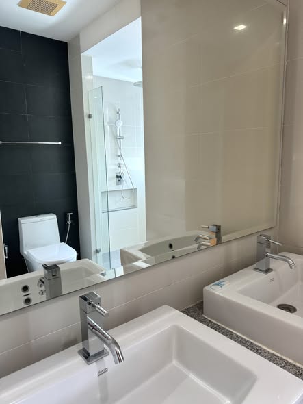 room interior and bathroom of Millennium Residence