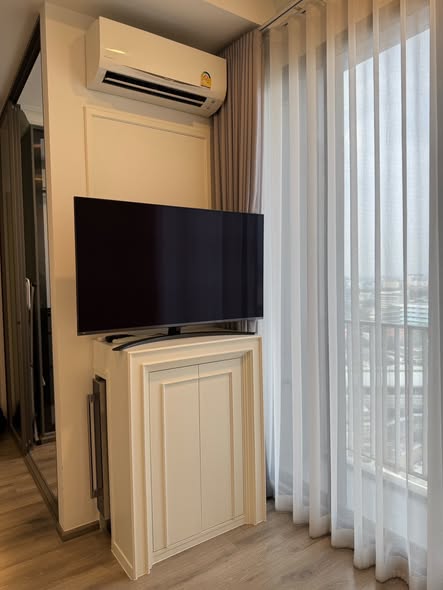 bedroom and room interior of Miti Chiva Kaset Station