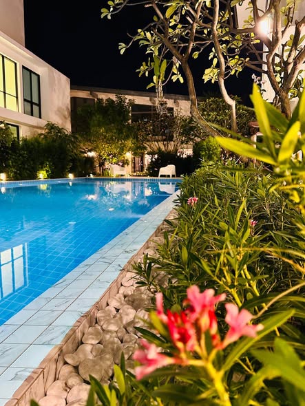 pool of Modern Luxury