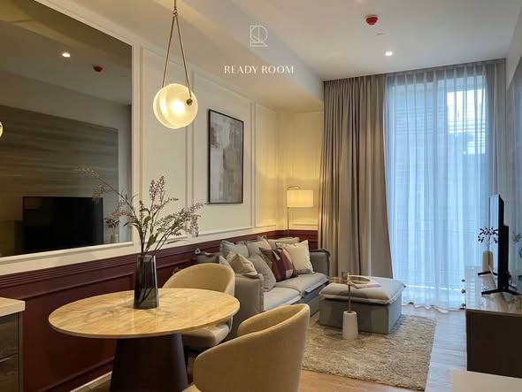 bedroom and living room of MUNIQ LANGSUAN