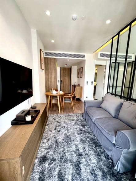 living room of MUNIQ Sukhumvit 23
