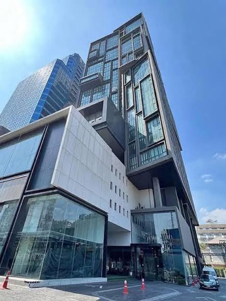 Mövenpick Ekkamai Bangkok