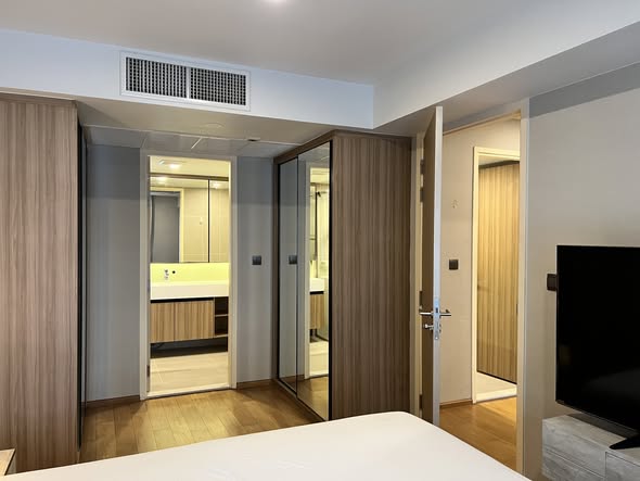 bedroom and room interior of Na Vara Residence