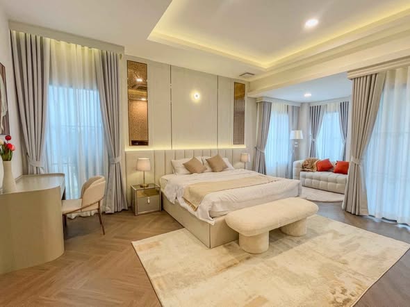 living room and bedroom of Nantawan Rama 9 – New Krungthepkreetha