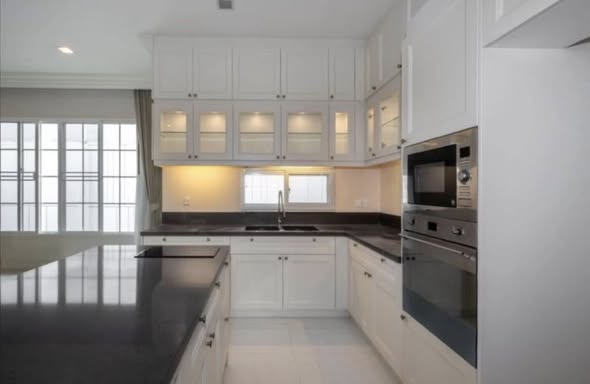 kitchen of Narasiri Bangna