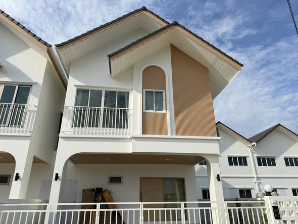 New House Condominium