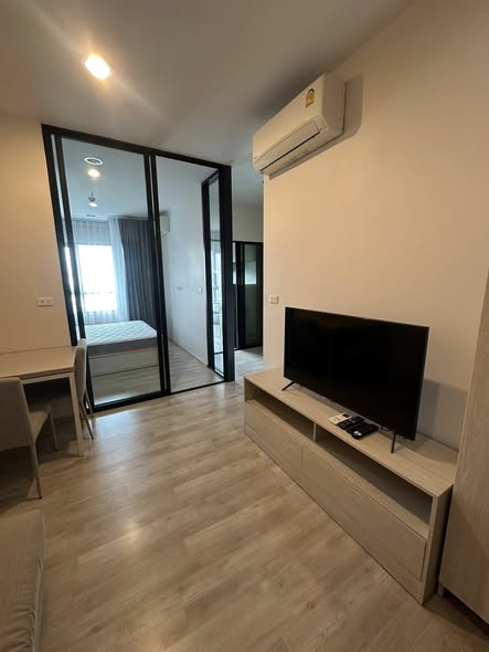 bedroom and room interior of นิช โมโน เมกะ สเปซ บางนา (Niche MONO Mega Space Bang Na)