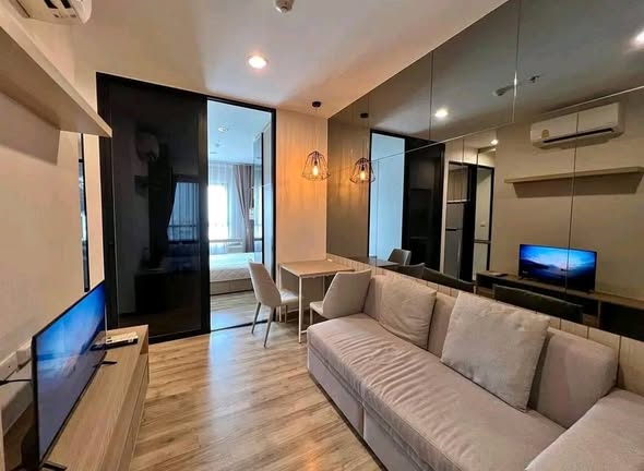 living room and room interior of Niche MONO Sukhumvit Bearing