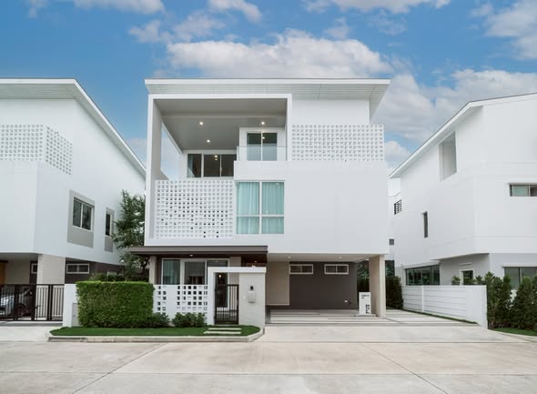 Nirvana ABSOLUTE Krungthep Kreetha