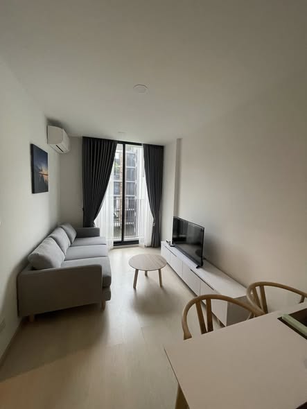 bedroom and living room of Noble Ambience Sukhumvit 42