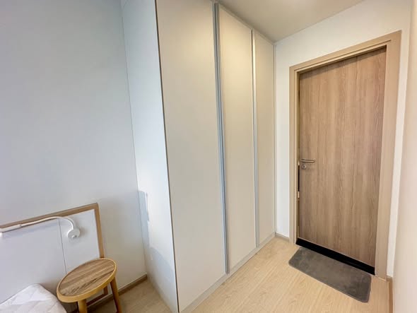 bedroom and room interior of Noble Ambience Sukhumvit 42