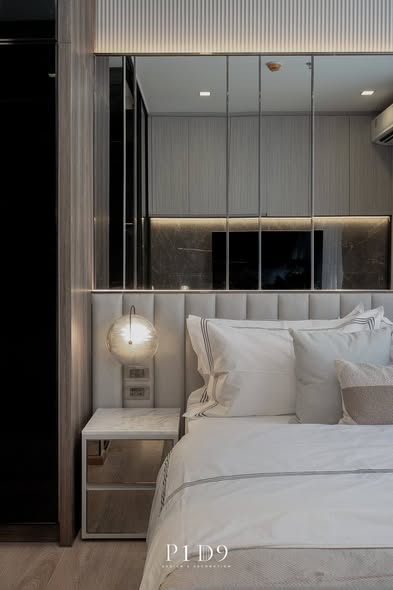 bedroom and bathroom of Noble Around Ari