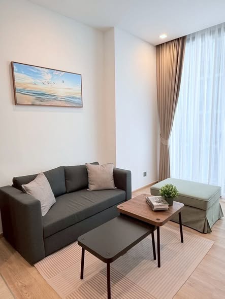 bedroom and living room of Noble Around Ari