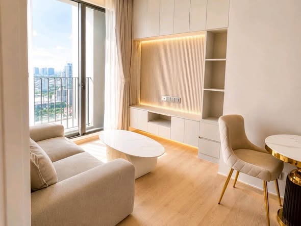living room and bedroom of Noble Around Ari