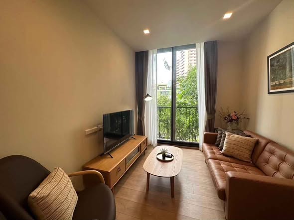 living room and bedroom of Noble Around Sukhumvit 33