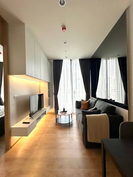 living room of Noble BE 19