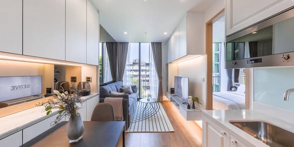 living room of Noble BE33