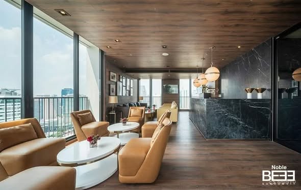 living room of Noble BE33