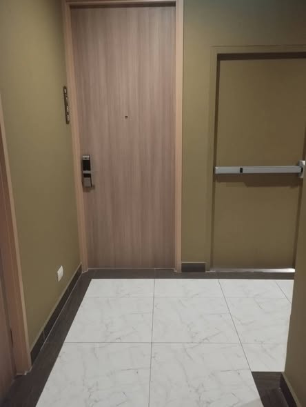 room interior of Noble BE33