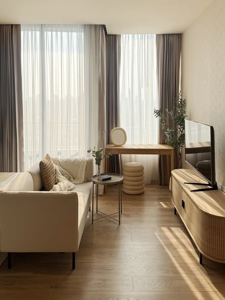 bedroom and living room of Noble Form Thonglor โนเบิล ฟอร์ม ทองหล่อ