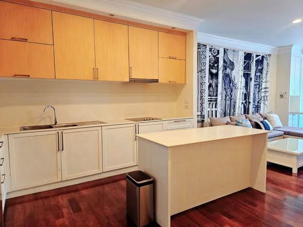 room interior and kitchen of Noble Ora