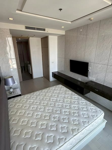 bedroom of Noble Ploenchit
