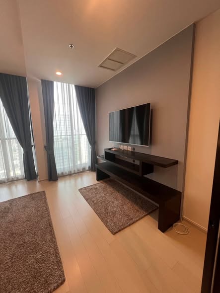 bedroom and living room of Noble Ploenchit