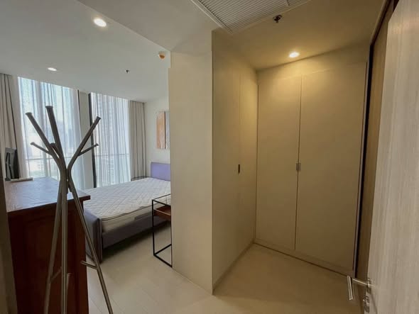 bedroom and room interior of Noble Ploenchit