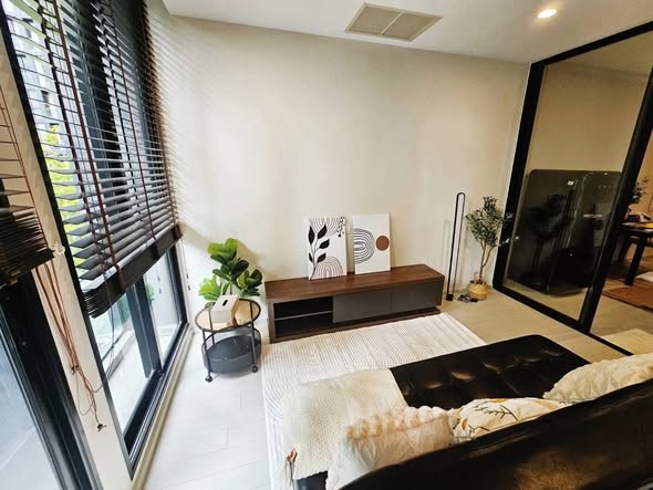 living room and bedroom and room interior of Noble Ploenchit