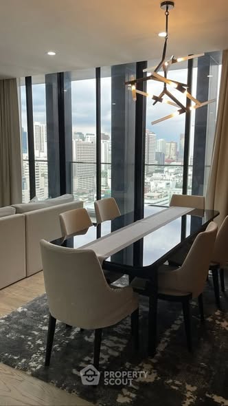 room interior of Noble Ploenchit