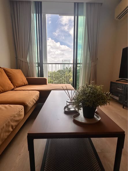 living room of Noble Recole