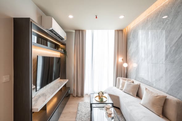 living room and bedroom and bathroom of Noble Recole