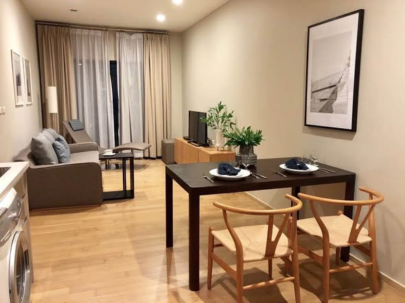 living room of Noble Reveal
