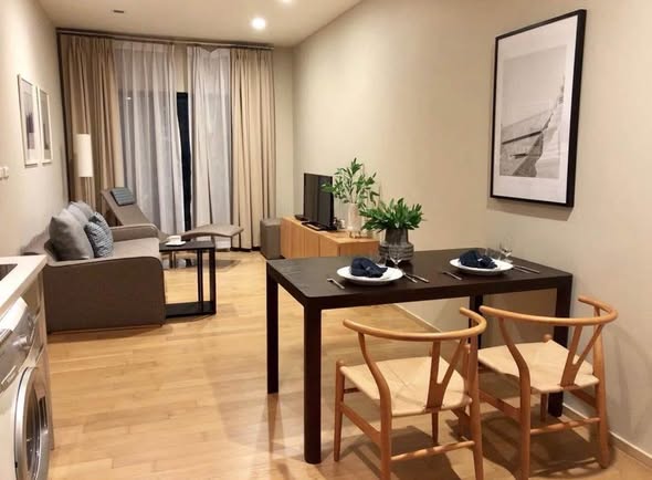 living room of Noble Reveal