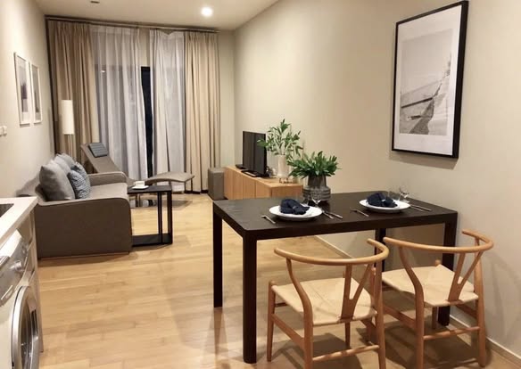 living room of Noble Reveal