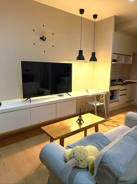 living room of Noble Reveal