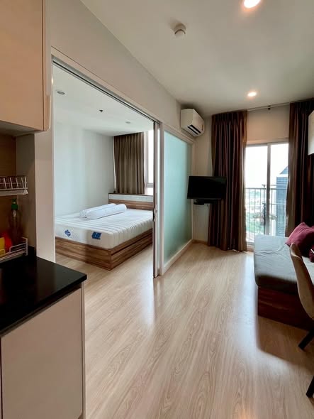 bedroom of Noble Revolve Ratchada 2