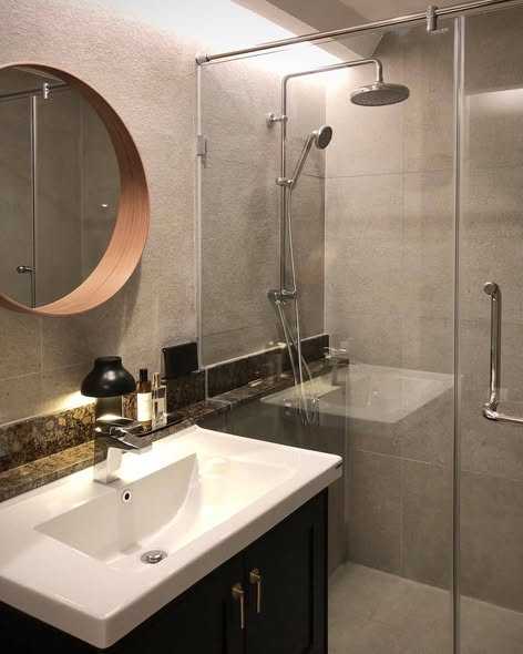 bathroom of Noble Solo