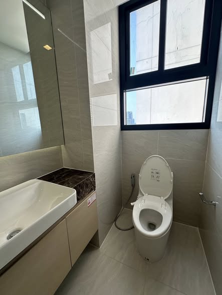 bathroom of Noble State Sukhumvit 39