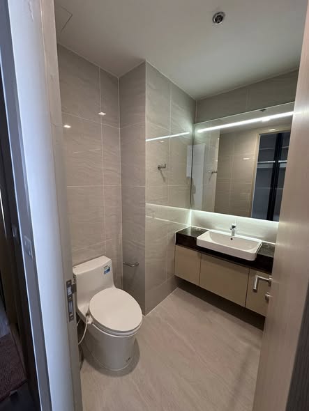bathroom of Noble State Sukhumvit 39