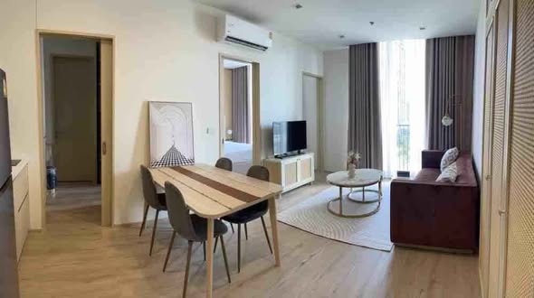 bedroom and living room of Noble State Sukhumvit 39