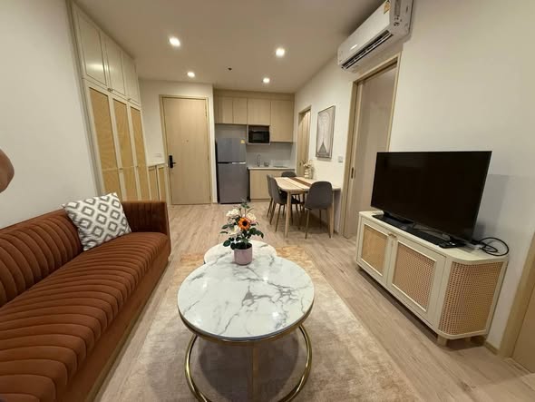 living room of Noble State Sukhumvit 39