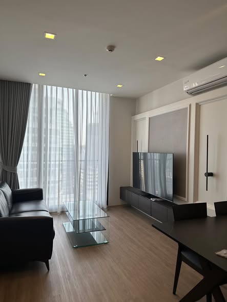 living room and bedroom of Noble State Sukhumvit 39