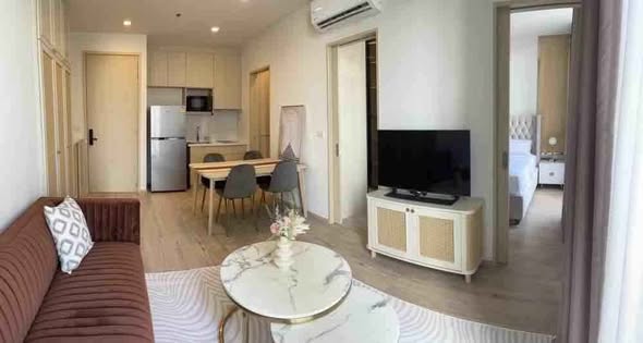 living room and bedroom of Noble State Sukhumvit 39