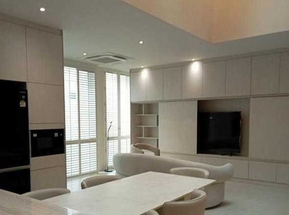 kitchen of NOBLE TERRA RAMA 9 – EKAMAI