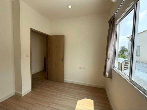 bedroom of Nora Bangna โนระ บางนา