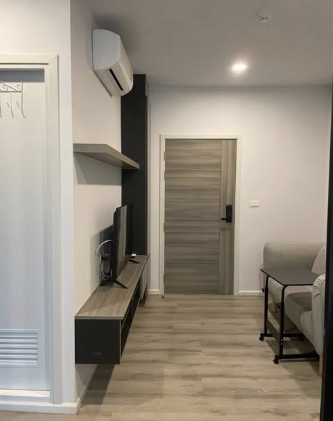 bedroom and room interior of Notting Hill Sukhumvit 105