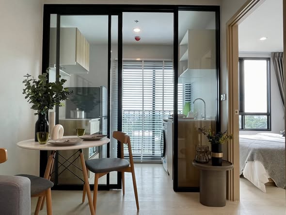 bedroom and room interior of Nue Connex Don Mueang