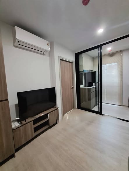 bedroom and room interior of Nue Cross Khu Khot Station (นิว ครอส คูคต สเตชัน)