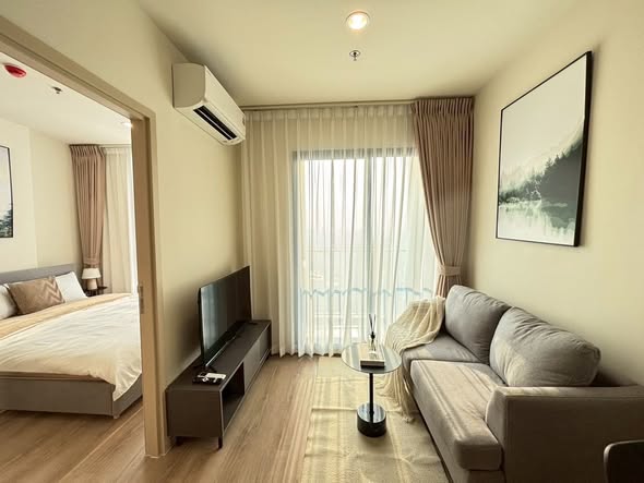 bedroom and living room of Nue District R9